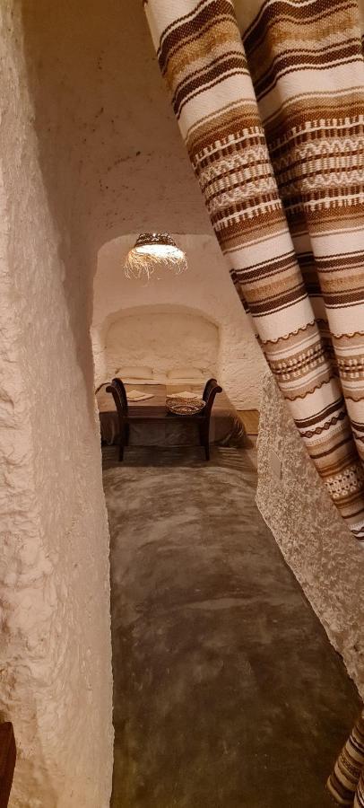 Cuevas Los Coloraos - El Bandido Villanueva de las Torres Exterior photo
